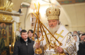 В неделю 33-ю по Пятидесятнице, по Рождестве Христовом, Святейший Патриарх Кирилл совершил Божественную литургию в храме Рождества Христова в Измайлове