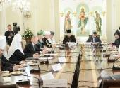 Святейший Патриарх Кирилл принял участие во встрече председателя Правительства РФ В.В. Путина с руководителями традиционных религиозных общин России