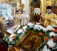 Святейший Патриарх Кирилл совершил Божественную литургию в московском храме Рождества Иоанна Предтечи в Ивановском