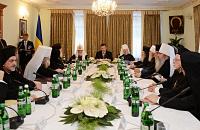 Президент Украины вручил Предстоятелям Поместных Православных Церквей государственные награды