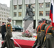 В Петербурге состоялось открытие и освящение памятника генералу Брусилову