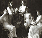 Фотовыставка «Последние дни Романовых» открылась в Нижегородском художественном музее